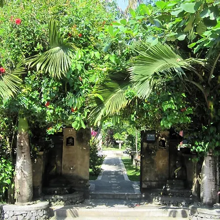 Galang Kangin Bungalows 2